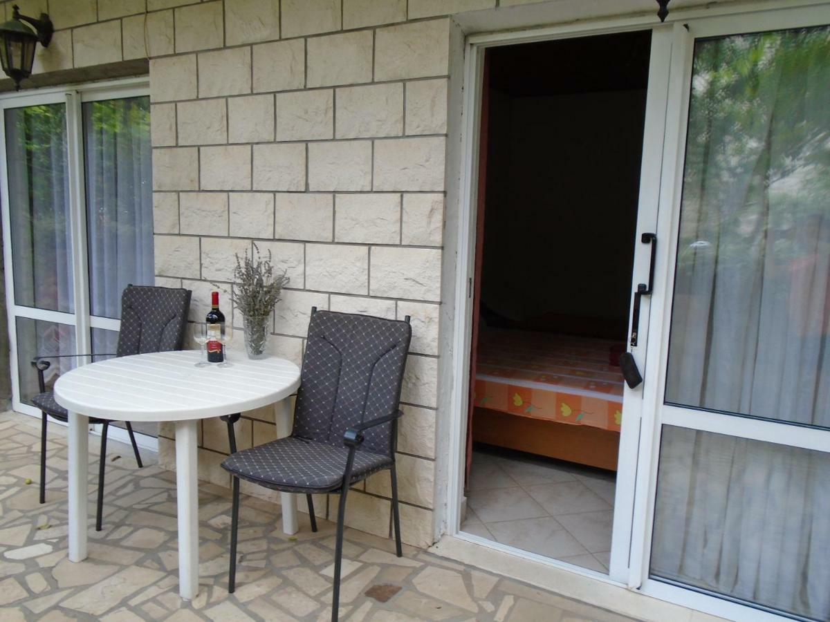 Apartments Sveti Anton Orebić Екстериор снимка