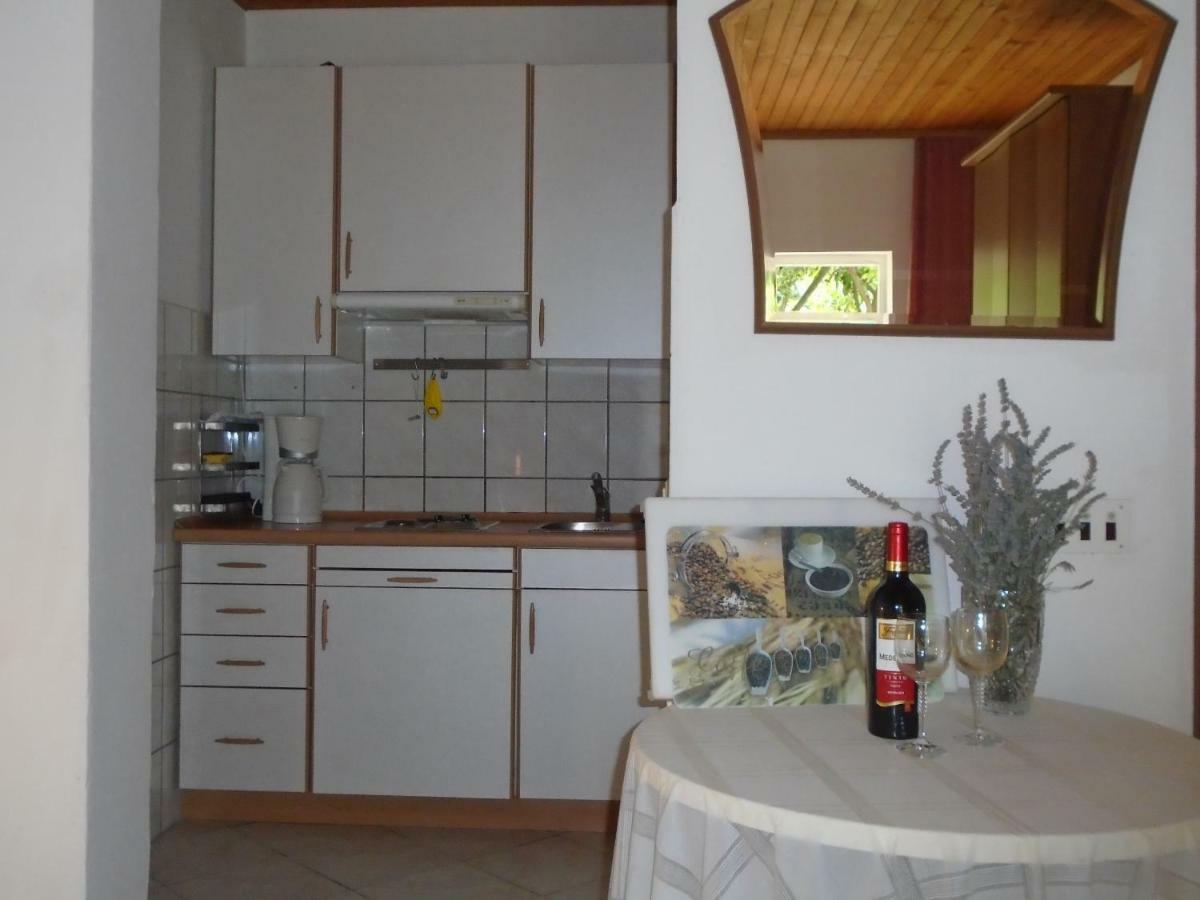 Apartments Sveti Anton Orebić Екстериор снимка
