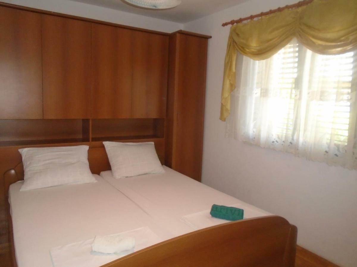 Apartments Sveti Anton Orebić Екстериор снимка
