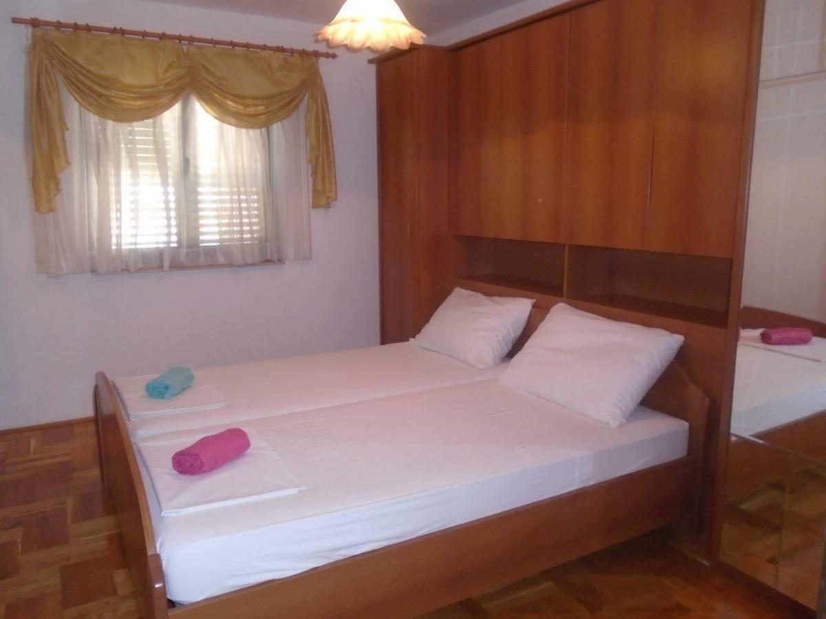 Apartments Sveti Anton Orebić Екстериор снимка